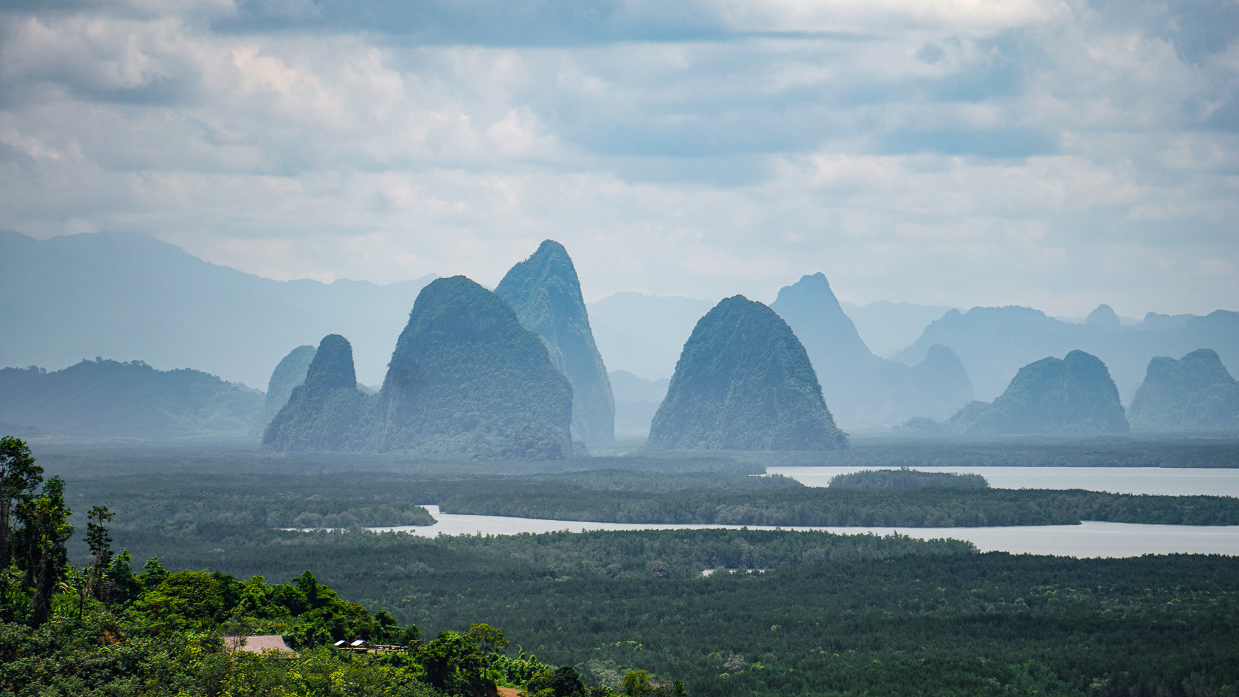 Ao Tho Li & Samet Nang She Viewpoint 